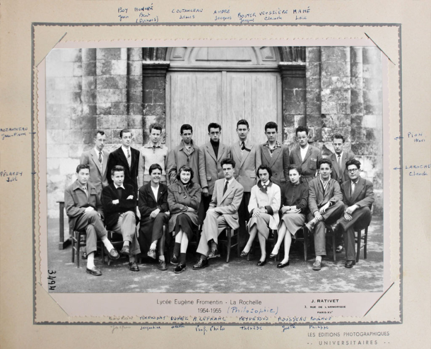 Fromentin - Année 1954-55 : classe de philosophie (noms autour de la photo) [Archives départementales 17]